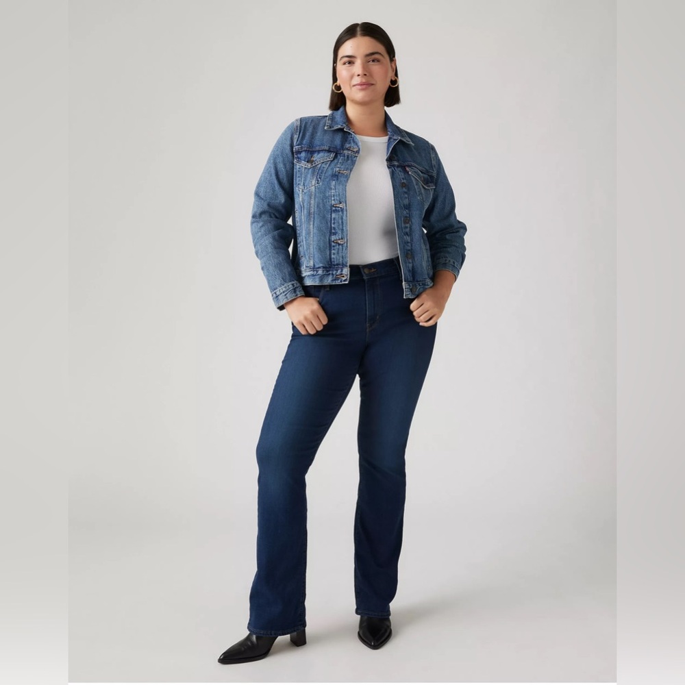 Levi Strauss Classic Bootcut Dark Wash Women’s Size 16W EUC‎